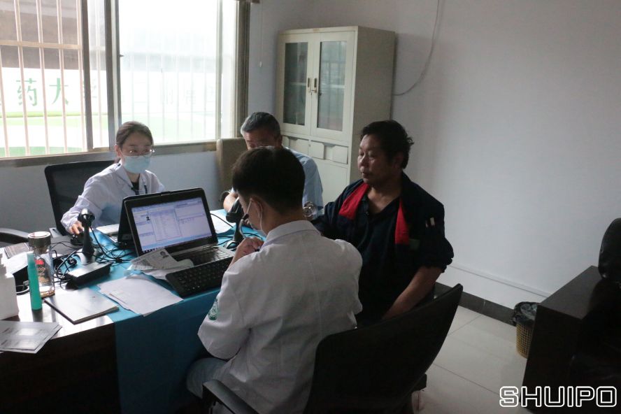 IMG_2813.JPG IMG_2813.JPG